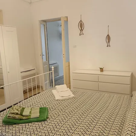 X 2, Centro, Casa Pitti